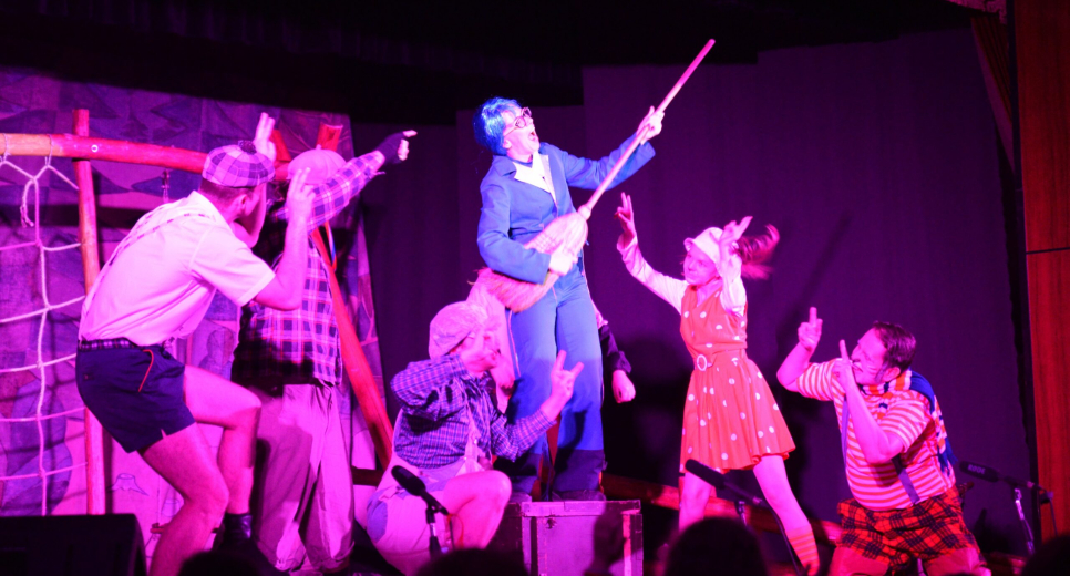 Négyszögletű Kerek Erdő