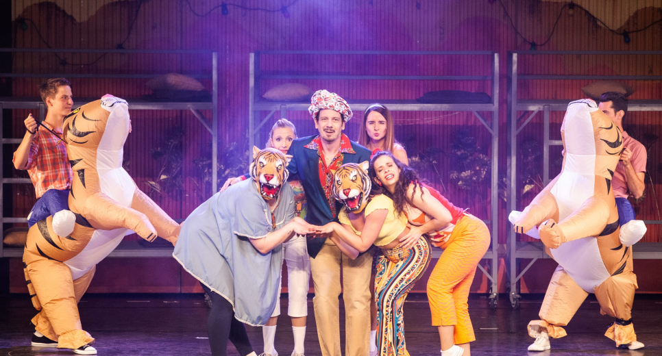 SZÉP NYÁRI NAP – A NEOTON MUSICAL