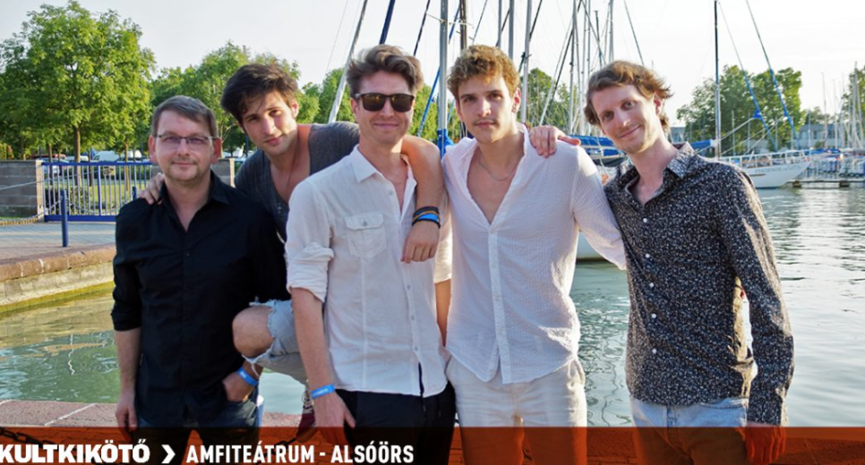 A GRUND – VÍGSZÍNHÁZI FIÚZENEKAR