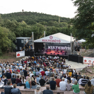 Kultkikötő Amfiteátrum